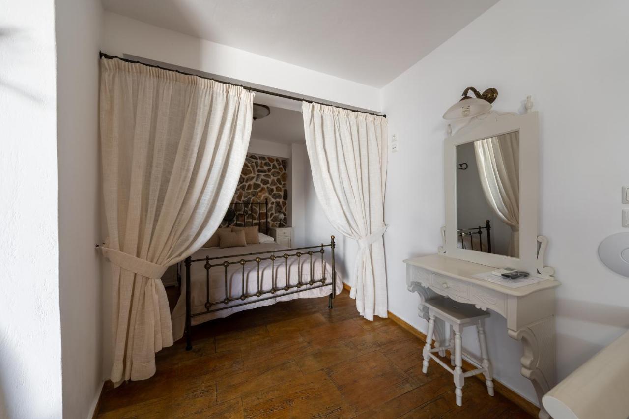 Smaro Apartahotel
